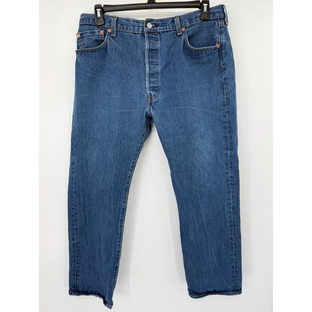 Levi's 501 Original Fit Mens 38x32 Blue Medium Wash Button Fly Straight Jeans